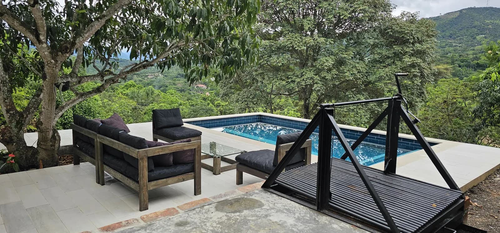 Casa campestre en Anapoima para 16 personas con piscina y jacuzzi 2