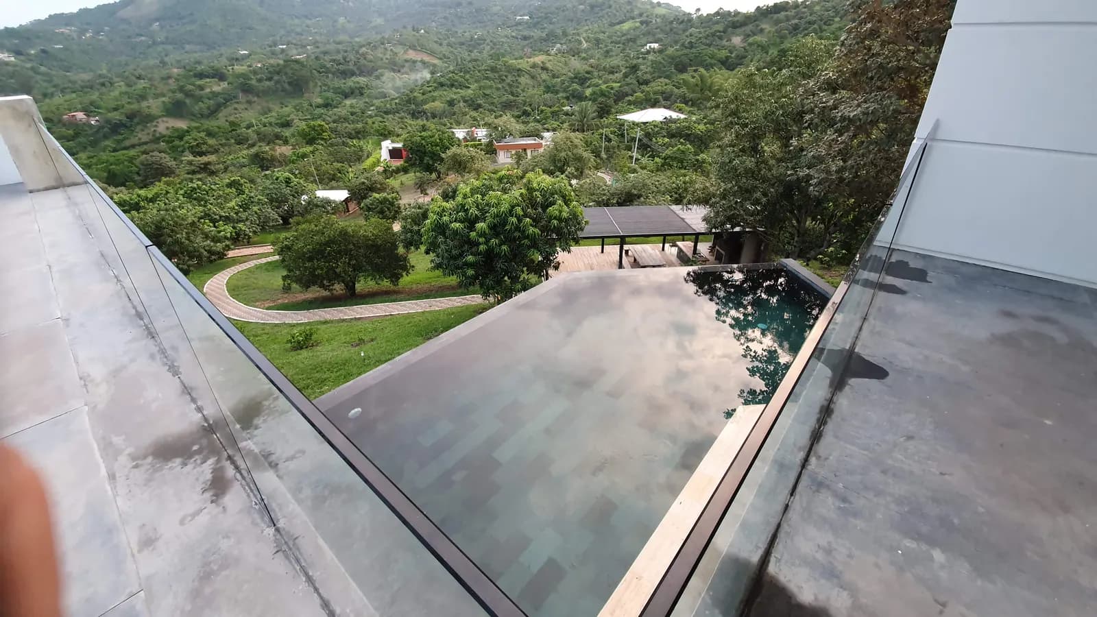 Finca en Anapoima para 22 personas con piscina, jacuzzi y zonas sociales 15