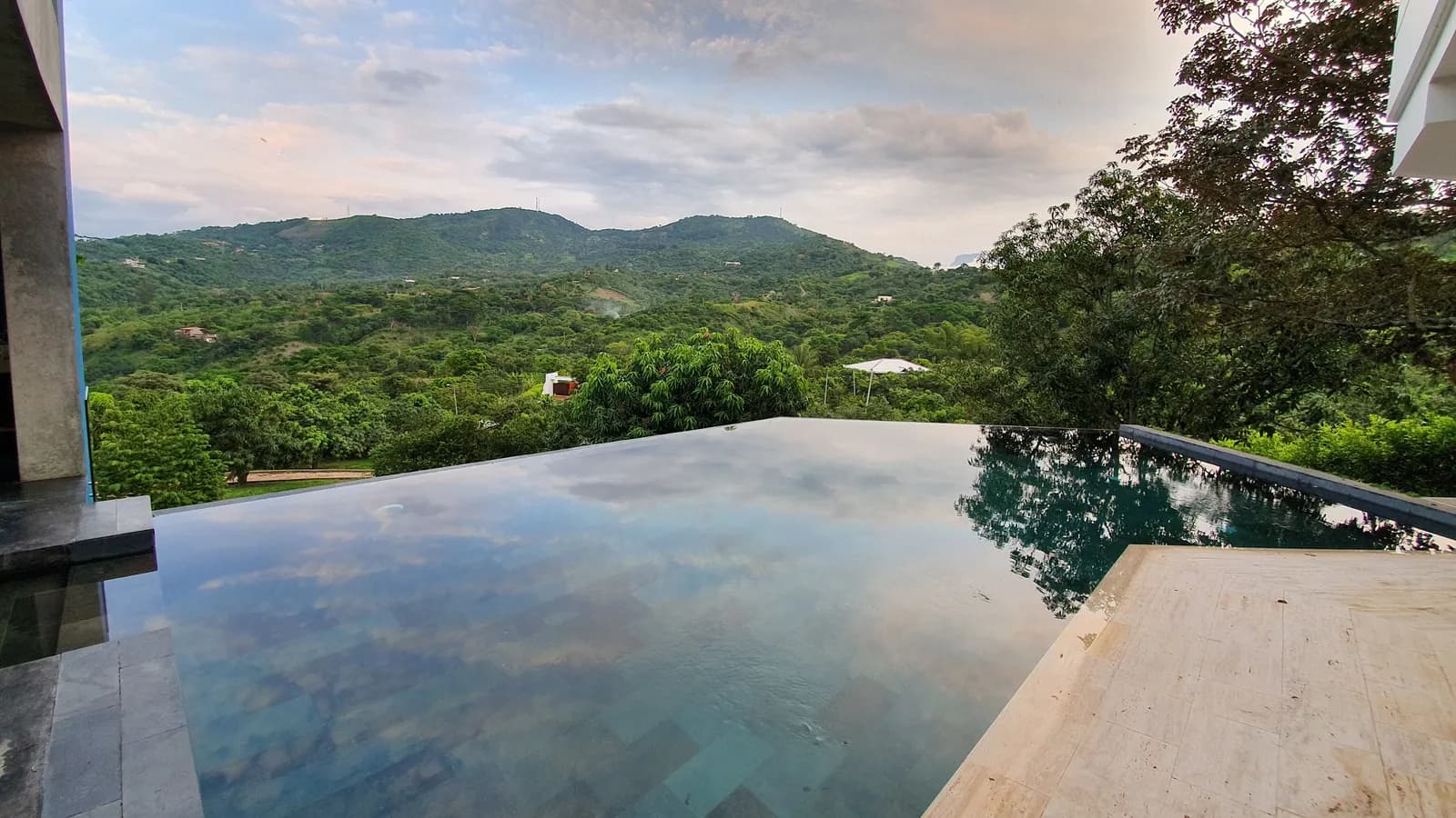 Finca en Anapoima para 22 personas con piscina, jacuzzi y zonas sociales 21